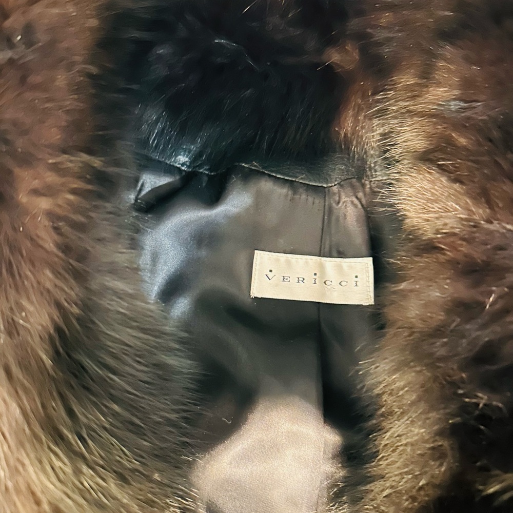 VERICCI Black Leather & Black Fox Fur Drama Coat Plus - Picture 3 of 5